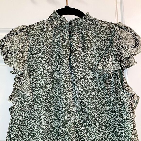 1 State Green Floral Mock Neck Blouse - Picture 3 of 6
